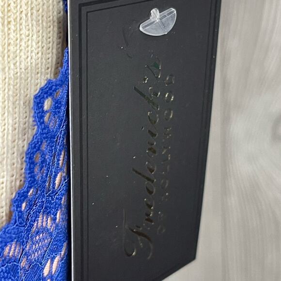 Frederick's of Hollywood‎ Demi Lace Underwire Bra (Sandie) in Blue Size 32D NWT - Picture 7 of 9